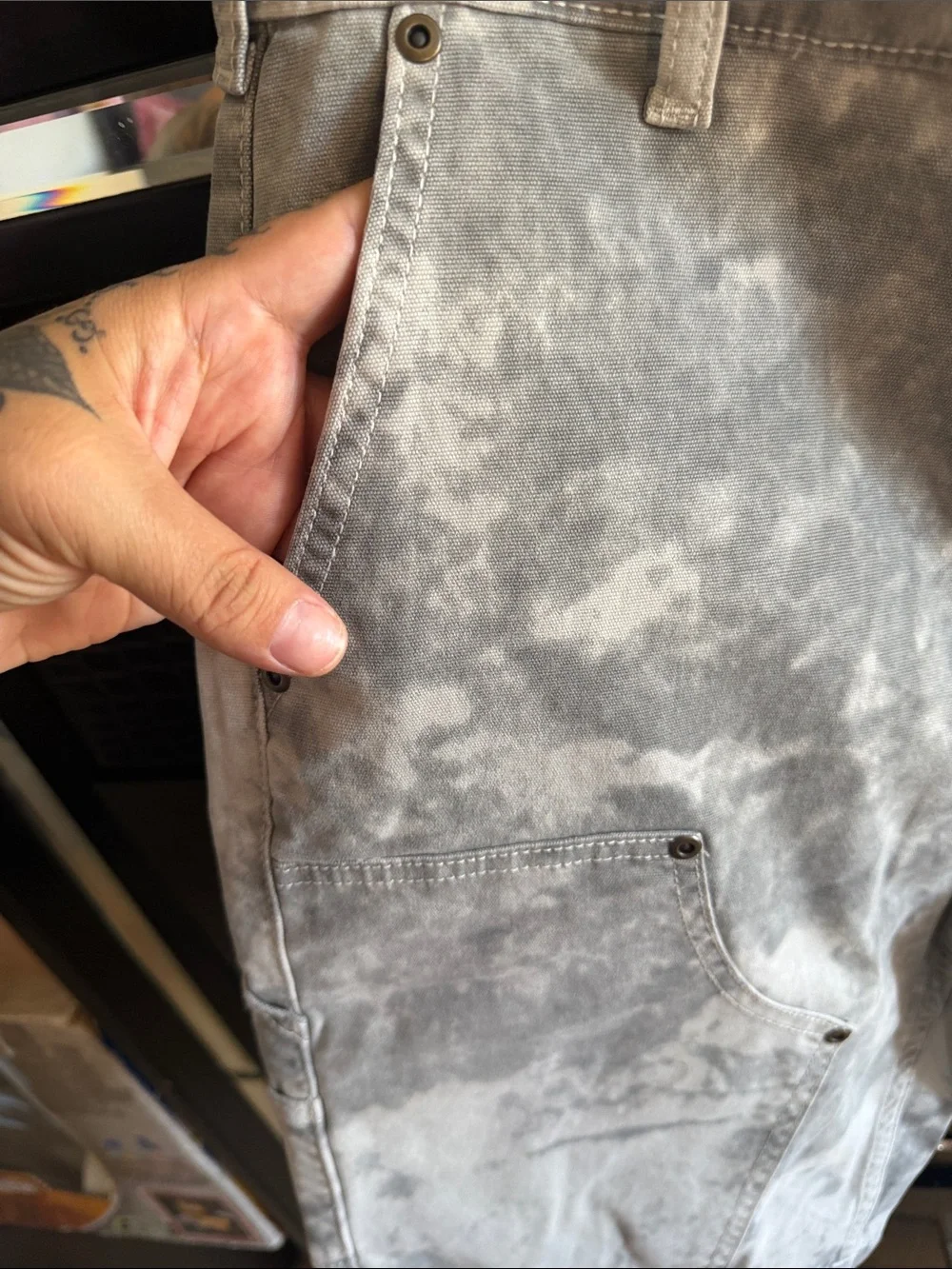 No Boundaries Gray Tie-Dye Cargo Shorts